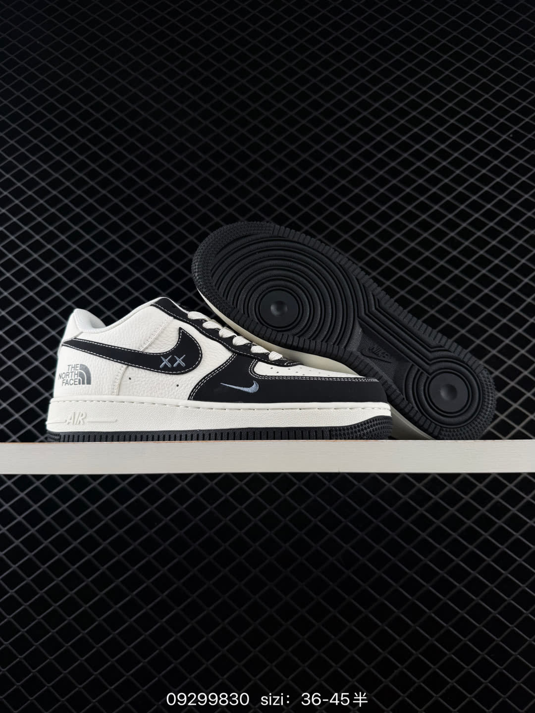 NIKE AIR FORCE 1